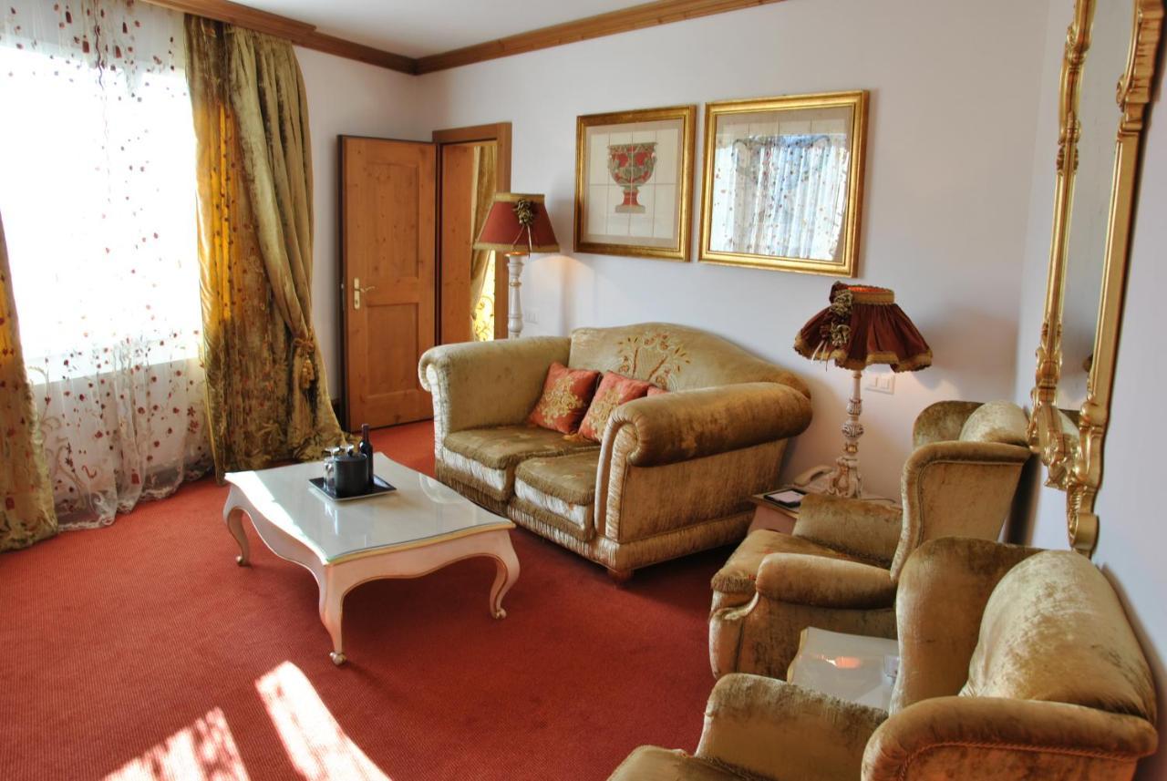 Grand Hotel Du Golf & Palace Crans-Montana Exterior foto