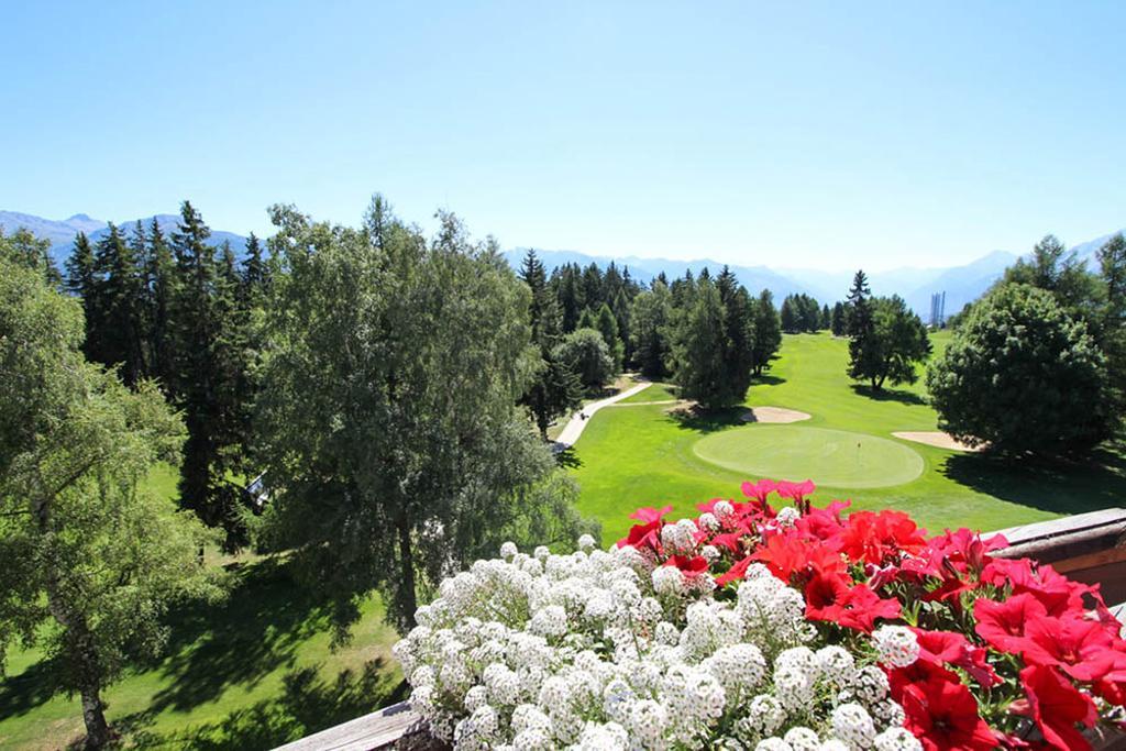 Grand Hotel Du Golf & Palace Crans-Montana Exterior foto