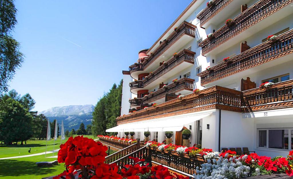 Grand Hotel Du Golf & Palace Crans-Montana Exterior foto